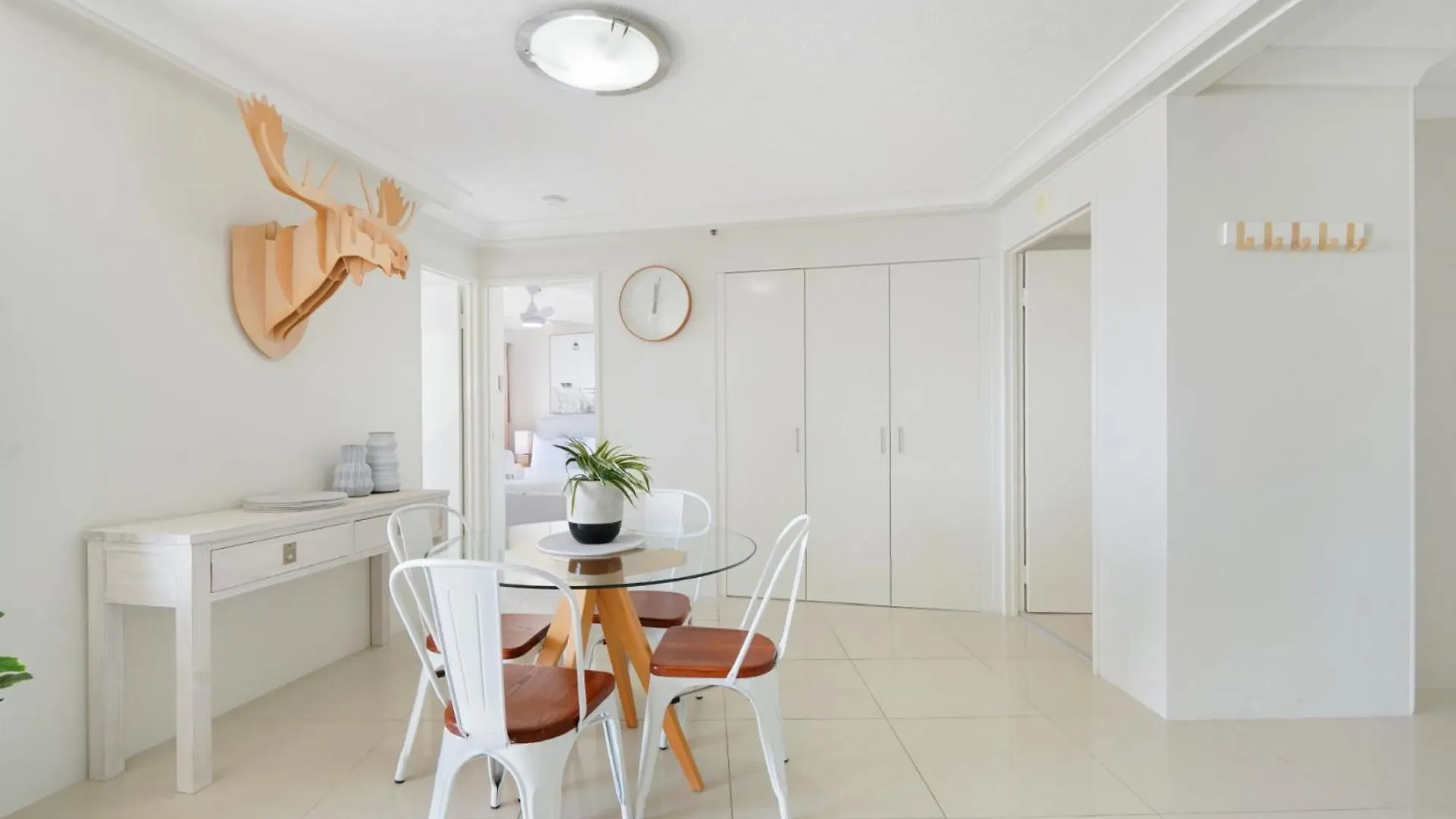 2-Bedroom Apartment With Impeccable Ocean Views Gold Coast 0*,